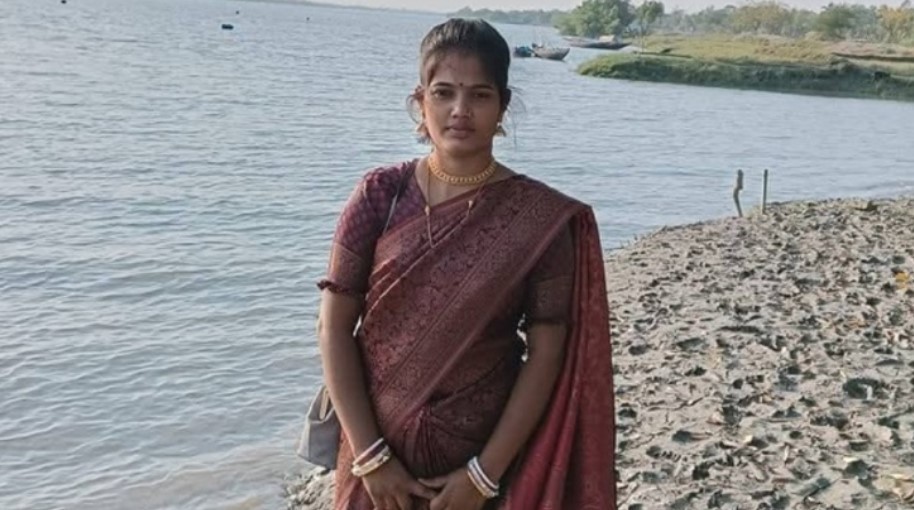 গৃহবধূর ঝুলন্ত মরদেহ উদ্ধার